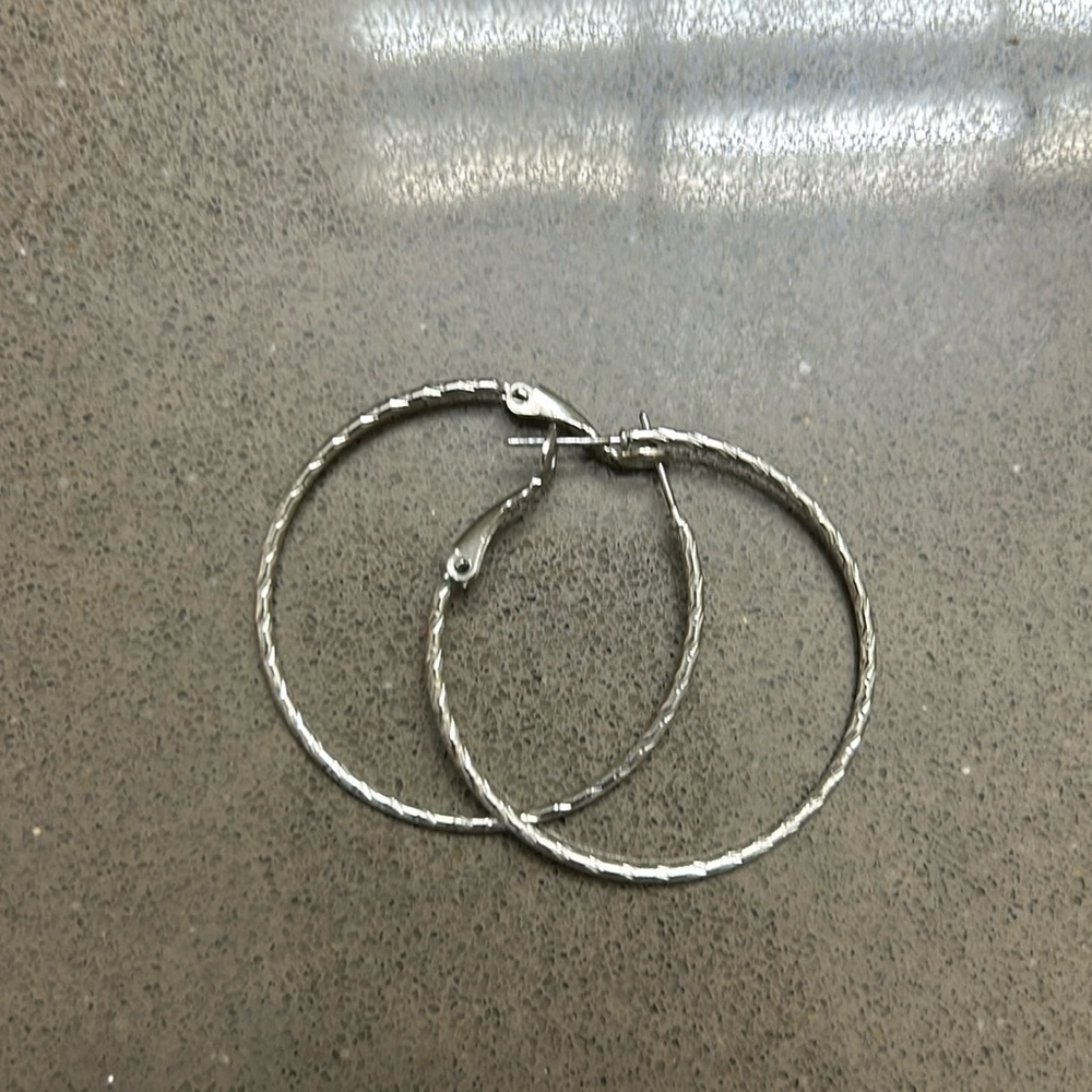 Medium silver hoops